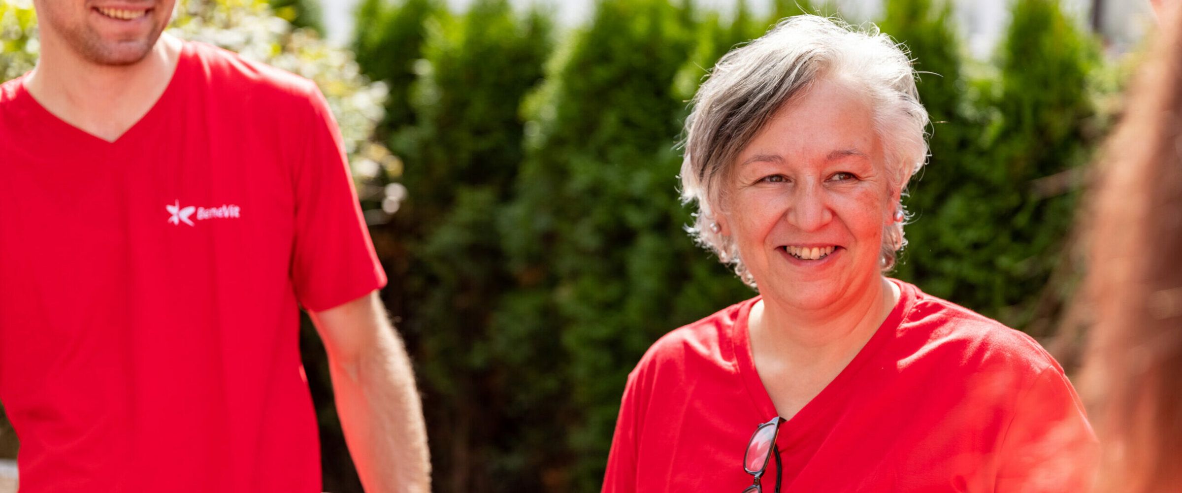 Lachende BeneVit Mitarbeiterin