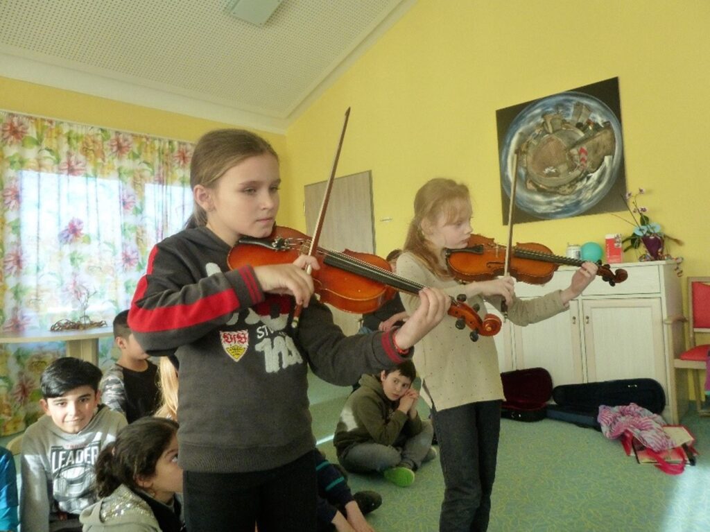 <strong>Grundschüler singen mit Senioren (18. Februar 2019)</strong>