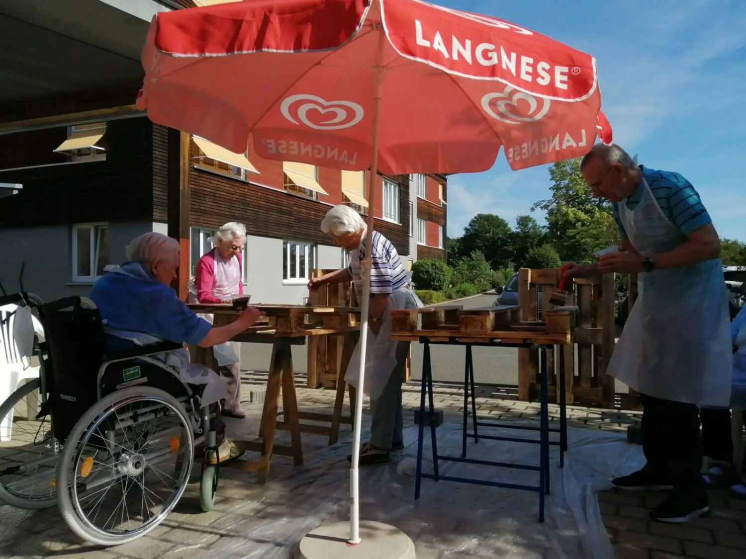 Sommer-Projekt mit unseren Bewohnern im BeneVit Haus Perlenbach