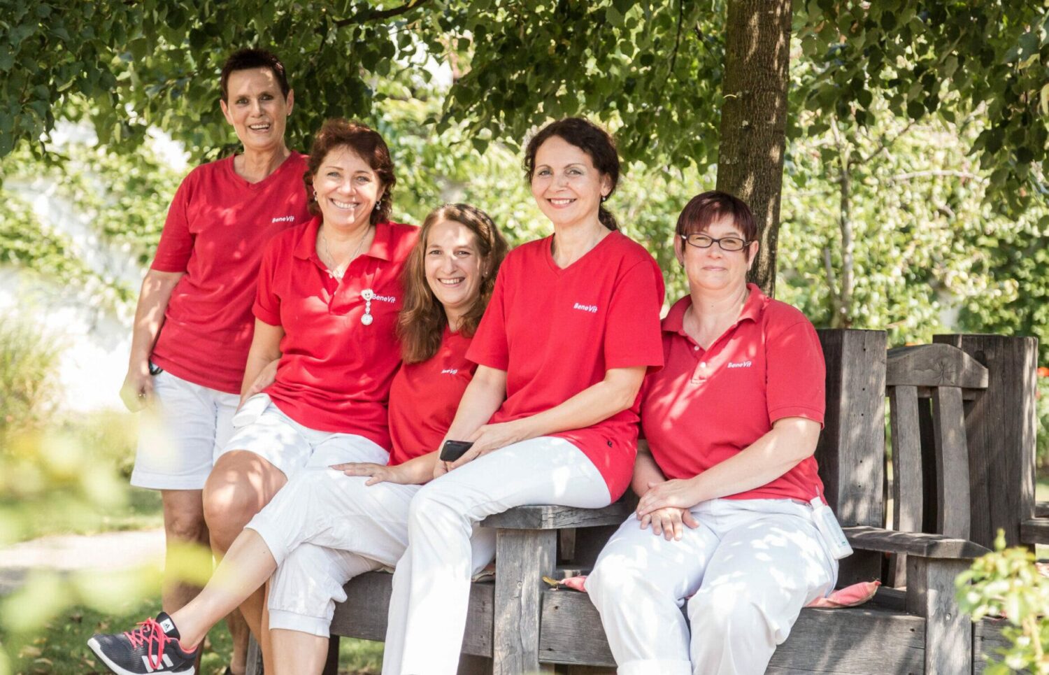 Teamfoto der Glücklichen BeneVit Mitarbeiter
